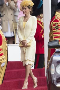 queen letizia of spain style uk trip