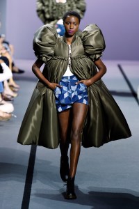 Viktor and Rolf Couture Fall 2017