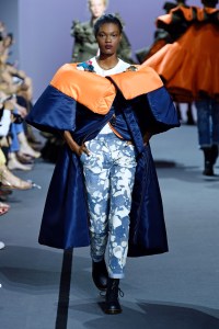 Viktor and Rolf Couture Fall 2017