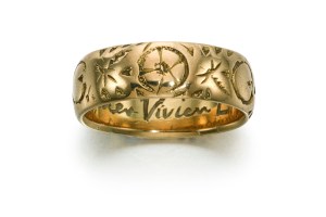 A gold ring inscribed 'Laurence Olivier Vivien Eternally' Estimate £400-600