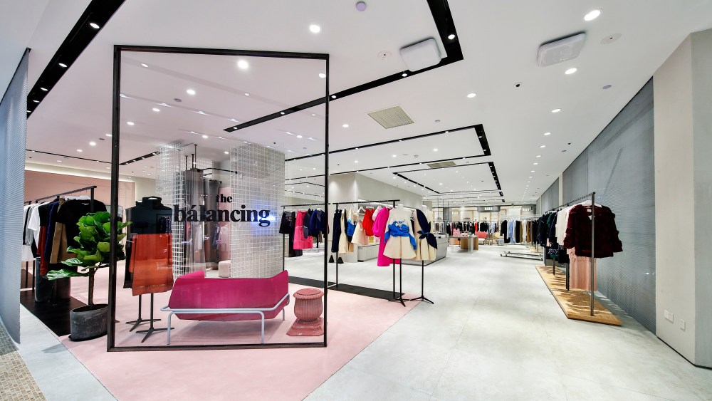 Chinese Retail Giant's Multibrand, Wholesale Experiment