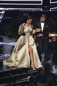 Rihanna and Drake2016 MTV Video Music Awards, Show, Madison Square Garden, New York, USA - 28 Aug 2016