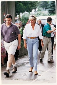 Princess Diana In Bosnia Where She Was Continuing To Promote The Red Cross Landmines Campaign.Diana Princess Of Wales In Bosnia Where She Was Continuing To Promote The Red Cross Landmines Campaign.