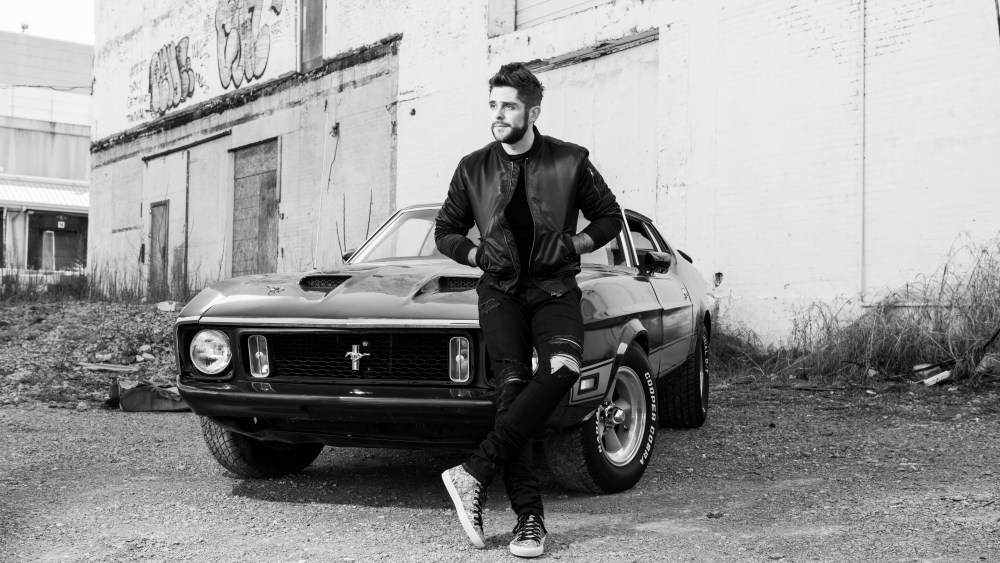 Thomas Rhett's wardrobe has a streetwear edge.