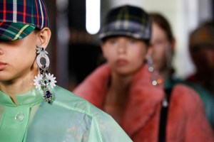 Details at Burberry RTW Spring 2018