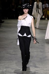 Ann Demeulemeester RTW Spring 2018