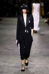 Ann Demeulemeester RTW Spring 2018