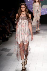 Anna Sui RTW Spring 2018
