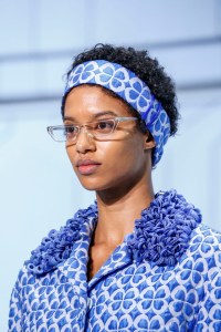 Details Anya Hindmarch RTW Spring 2018