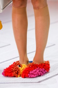 Details Anya Hindmarch RTW Spring 2018