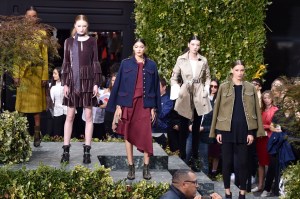 Banana Republic x Olivia Palermo RTW Fall 2017