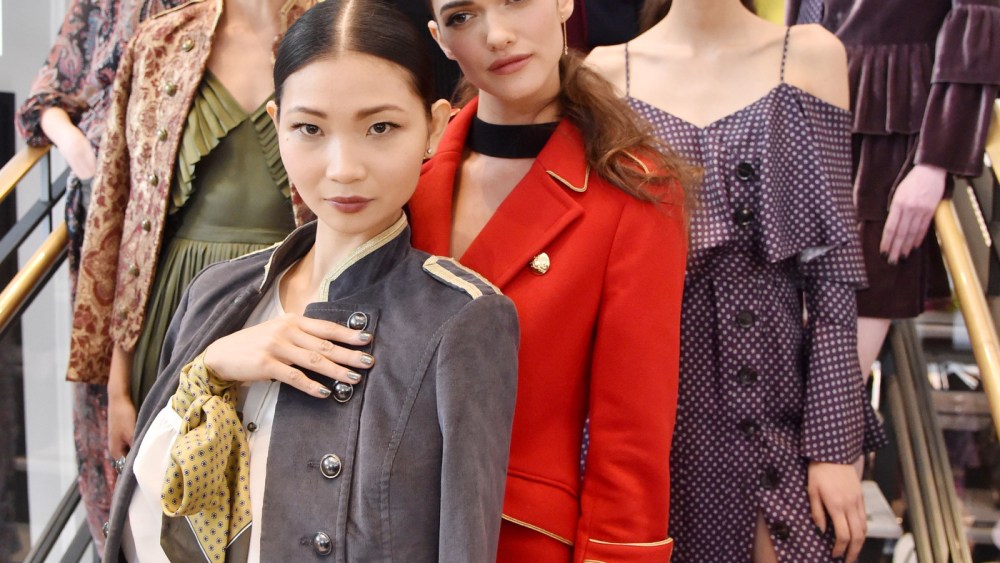 Banana Republic x Olivia Palermo RTW Fall 2017