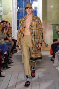 Burberry RTW Spring 2018