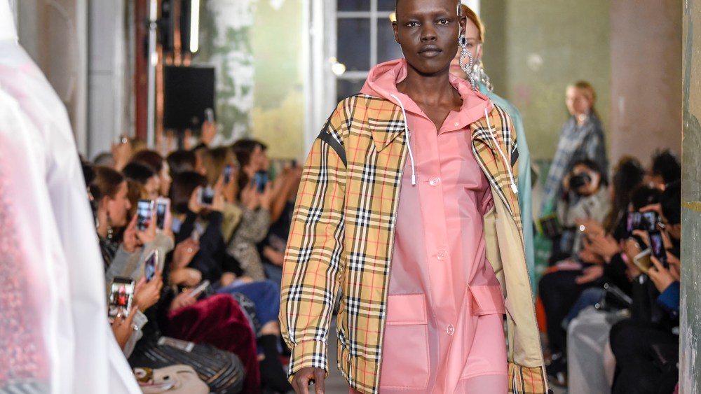 Burberry RTW Spring 2018