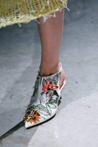 Details at Christopher Kane RTW Spring 2018