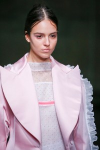Details at Christopher Kane RTW Spring 2018