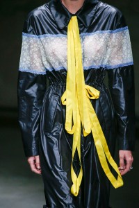Details at Christopher Kane RTW Spring 2018