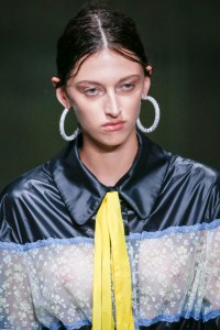 Details at Christopher Kane RTW Spring 2018