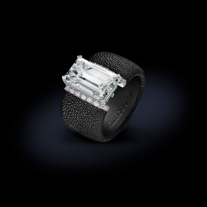 Once the necklace has an owner, De Grisogono will offer to work closely with them to create other designs, such as a cuff, tiara or brooch featuring the diamond.