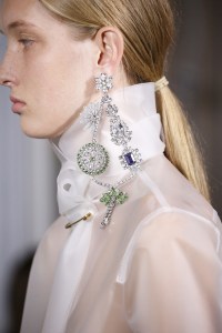 Details at Burberry RTW Spring 2018