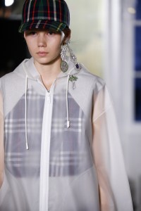 Details at Burberry RTW Spring 2018