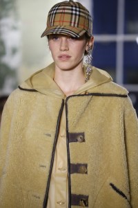 Details at Burberry RTW Spring 2018