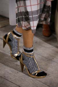 Details at Burberry RTW Spring 2018