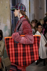 Details at Burberry RTW Spring 2018