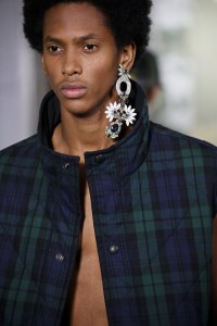 Details at Burberry RTW Spring 2018