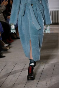 Details at Burberry RTW Spring 2018