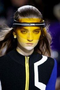 Details at Christian Dior RTW Spring 2018