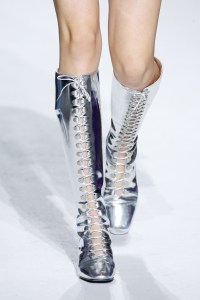 Details at Christian Dior RTW Spring 2018