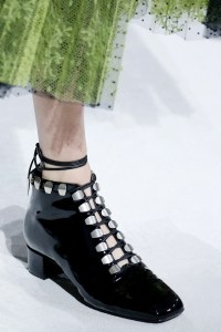 Details at Christian Dior RTW Spring 2018