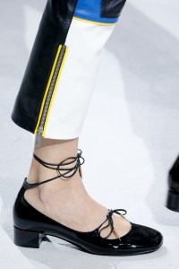 Details at Christian Dior RTW Spring 2018
