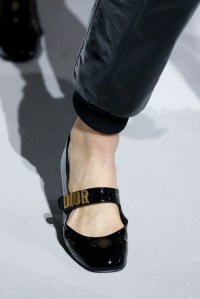 Details at Christian Dior RTW Spring 2018