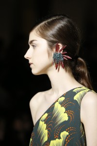 Details at Dries Van Noten RTW Spring 2018