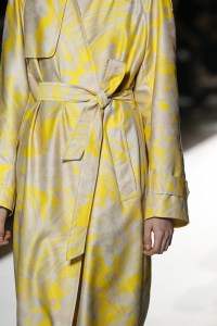 Details at Dries Van Noten RTW Spring 2018
