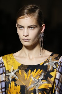 Details at Dries Van Noten RTW Spring 2018