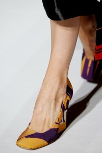 Details at Dries Van Noten RTW Spring 2018