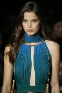 Details at Elie Saab RTW Spring 2018