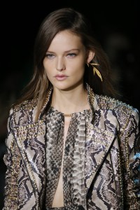Details at Elie Saab RTW Spring 2018