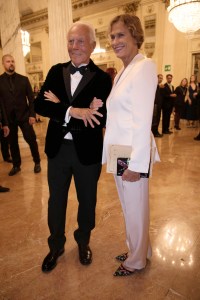 Giorgio Armani, Lauren Hutton
