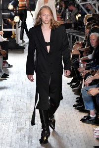 Helmut Lang Seen by Shayne RTW Spring 2018