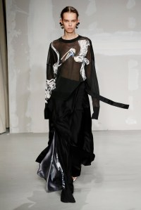 Krizia RTW Spring 2018