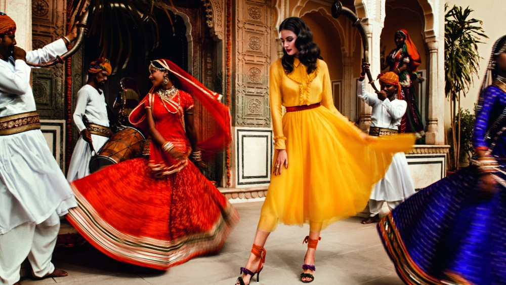 Level Shoes Launches Dear India Vampaign