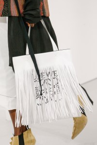 Details at Loewe RTW Spring 2018