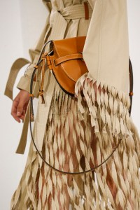 Details at Loewe RTW Spring 2018