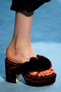 Details at Marco De Vincenzo RTW Spring 2018