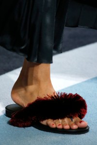 Details at Marco De Vincenzo RTW Spring 2018