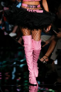 Details at Moschino RTW Spring 2018